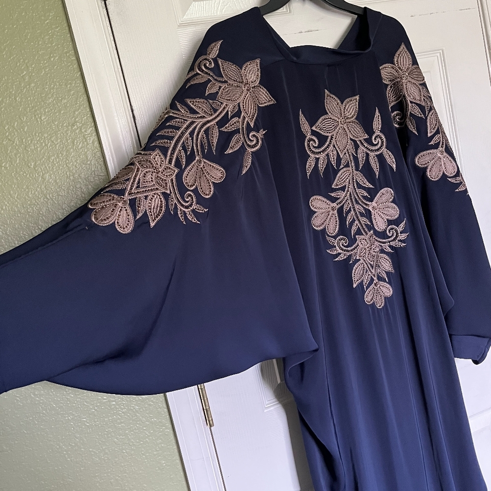 Elegant Navy Abaya with Embroidered Floral Design. Islamic And Modest Clothing